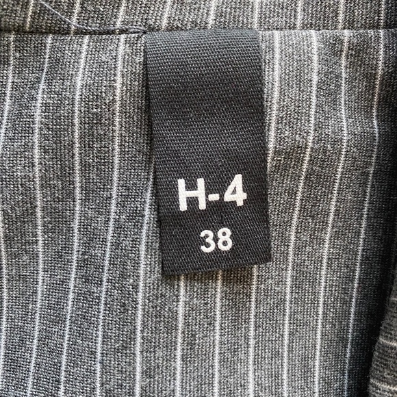 H-4 GREY WHITE STRIPED SIDE RELEASE BUCKLE STRAPS BACK PATCH BOYFRIEND BLAZER - Picture 7 of 10